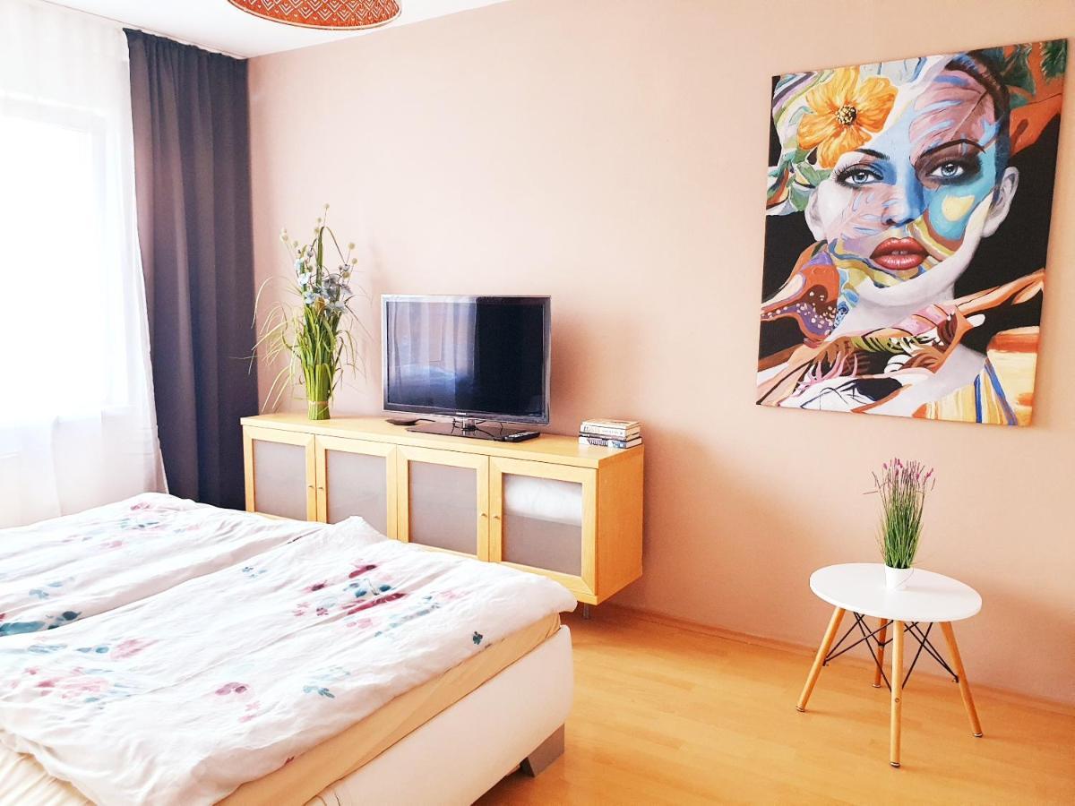Apartman Terminal, Self Check-In 24 H, Free Parking Besztercebánya Kültér fotó