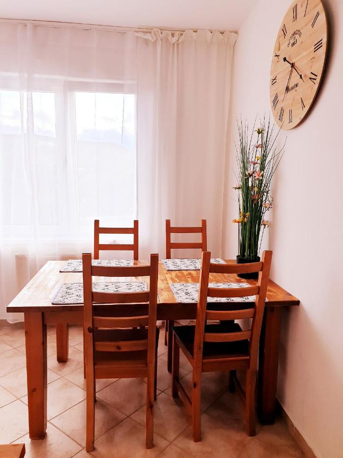 Apartman Terminal, Self Check-In 24 H, Free Parking Besztercebánya Kültér fotó